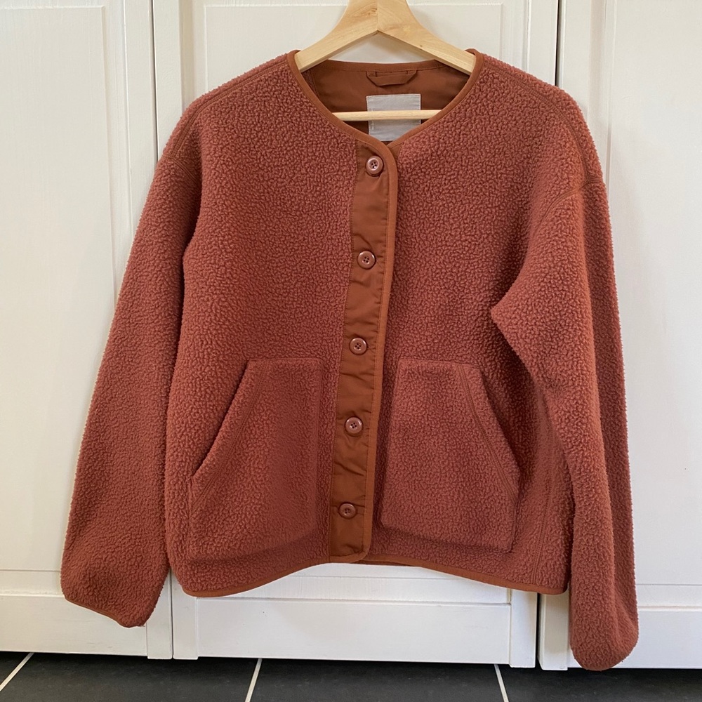 everlane renew teddy liner, size medium